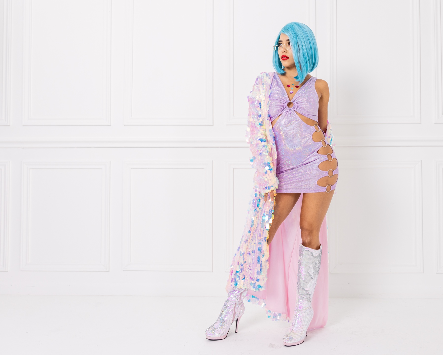 Lavender Shimmer, Editorial Stance