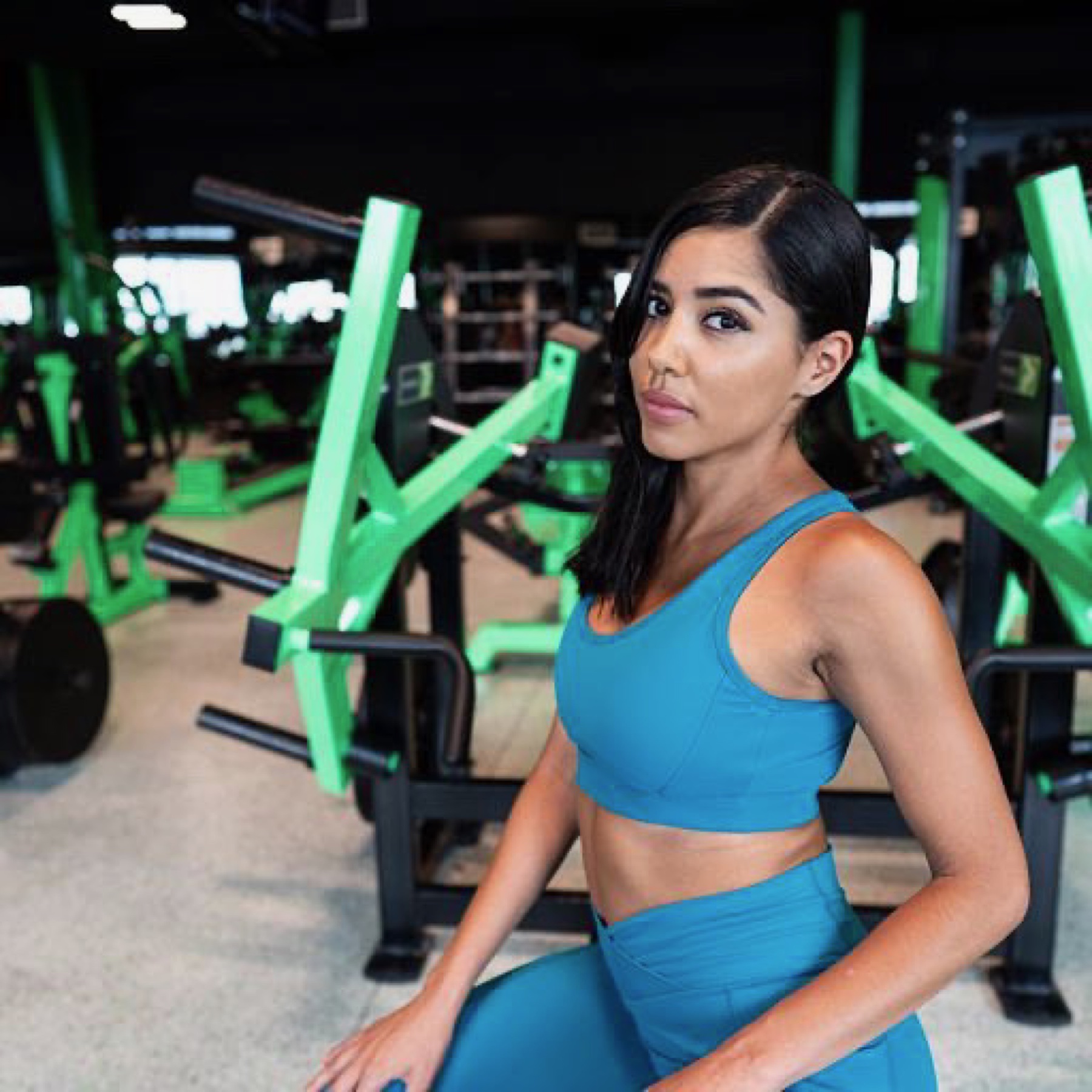 Teal Sports Bra Close Crop